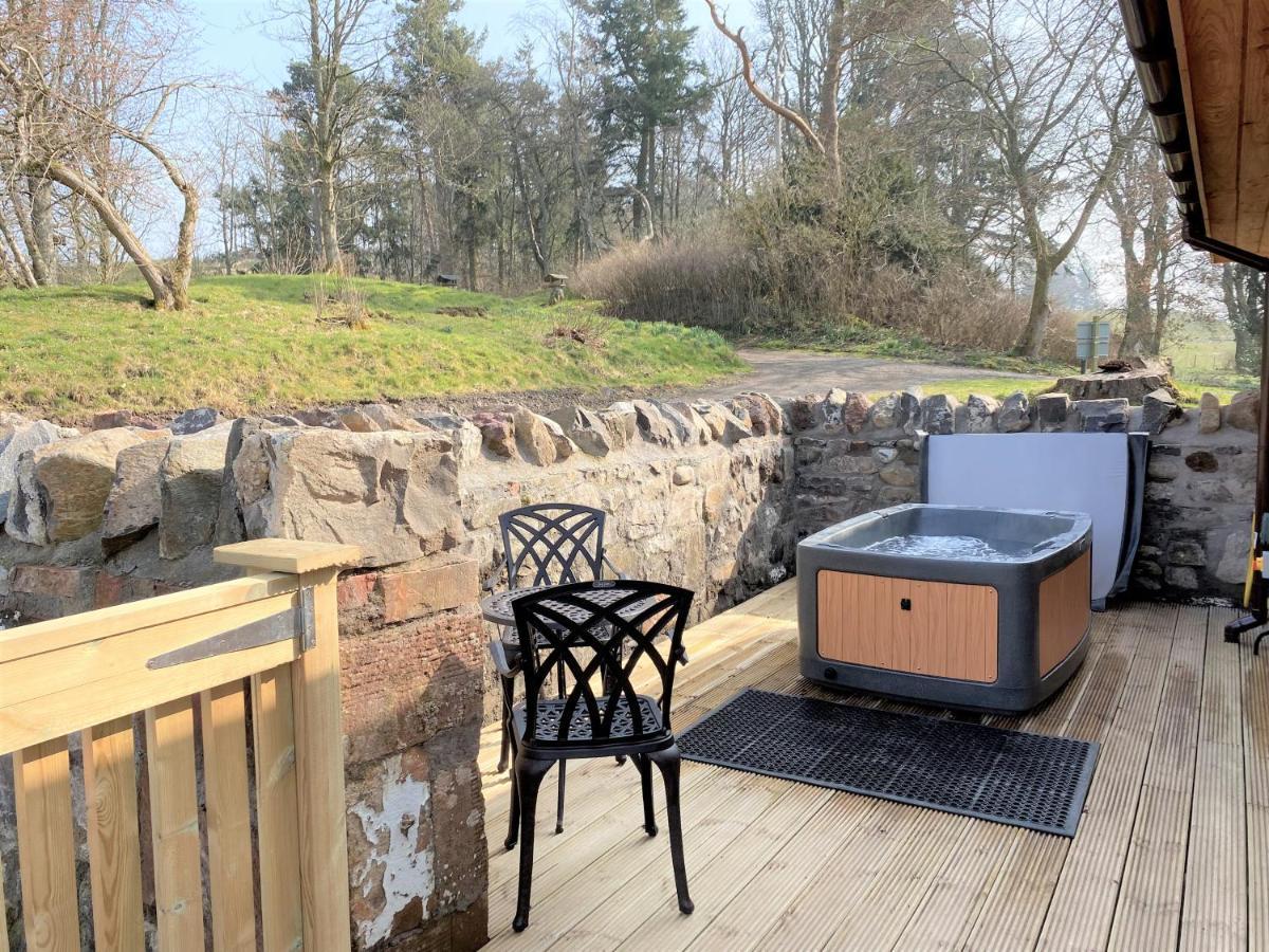 Partridge Lodge With Hot Tub Forgandenny 外观 照片